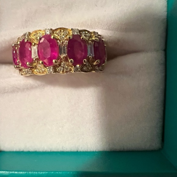 Brand new EFFY 14 K gold 5 ruby and diamond ring - Picture 7 of 11